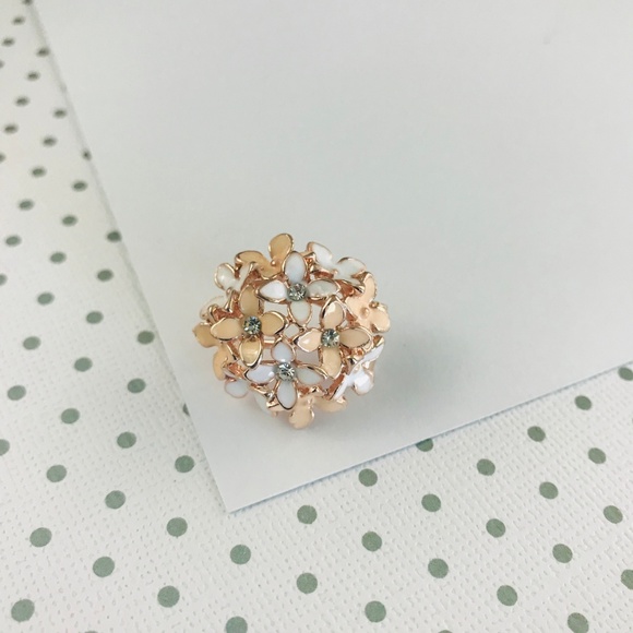 Flower Earrings White Pink Rose Gold Stud Bling - Picture 3 of 6